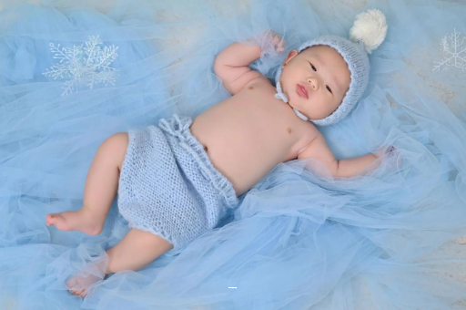 安阳宝宝几个月可以吃饭